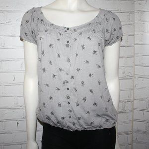🌸🌫️ American Eagle Floral Blouse · Size M · Soft & Feminine